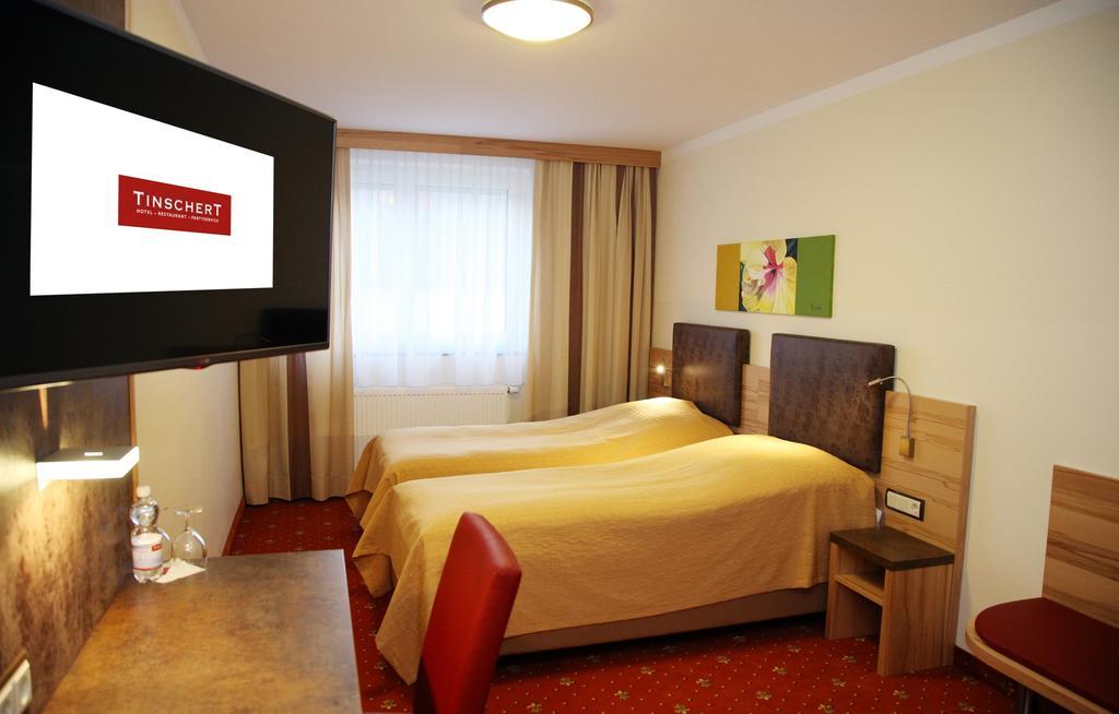 Tinschert Hotel-Restaurant-Partyservice Schwertberg Номер фото